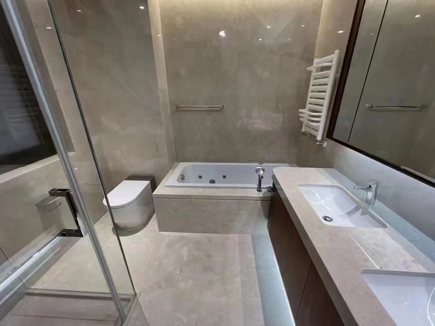 Tocador de baño moderno