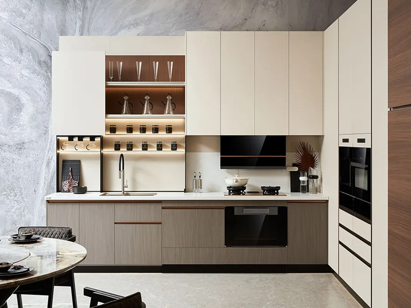 Gabinetes de cocina planos de madera maciza de estilo moderno con diseños de dos tonos
